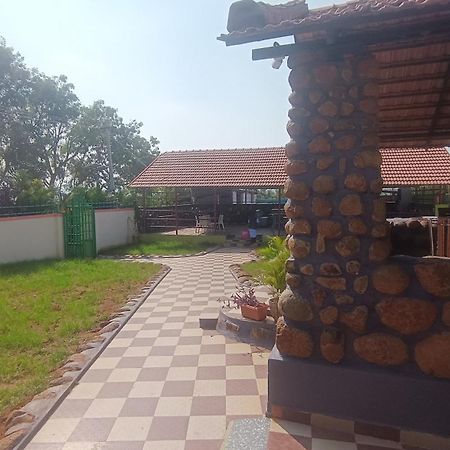 Vara Farms Mulhalli Exterior foto